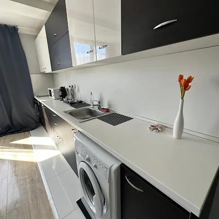 Appartement Rose South Park - Free Public Parking, Mountain View, Self Check-in, Near Metro, Stores, Family-friendly Sofia