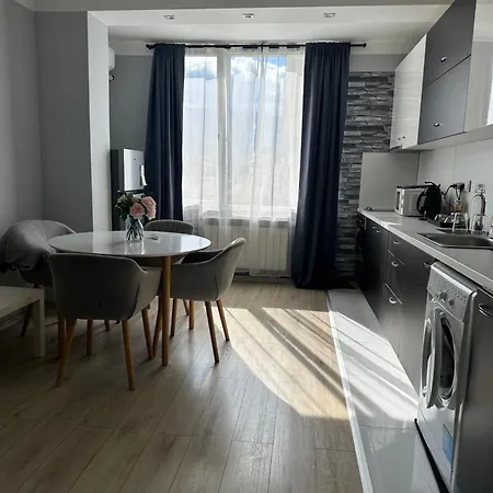 Rose South Park - Free Public Parking, Mountain View, Self Check-in, Near Metro, Stores, Family-friendly Sofia