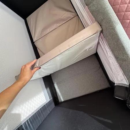 Апартаменты Rose South Park - Free Public Parking, Mountain View, Self Check-in, Near Metro, Stores, Family-friendly София